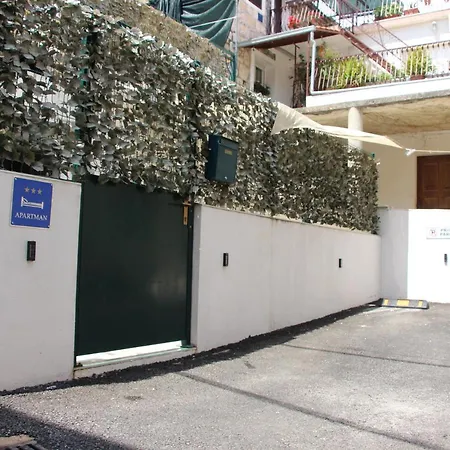 Appartement Center With Terrace And Free Parking