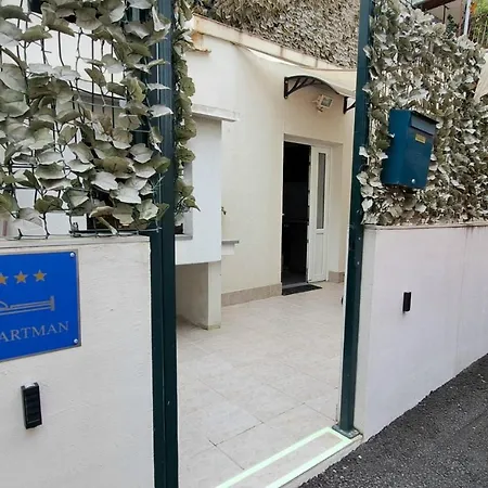 Center With Terrace And Free Parking Apartment Kastela