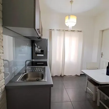 Center With Terrace And Free Parking Apartment Kastela